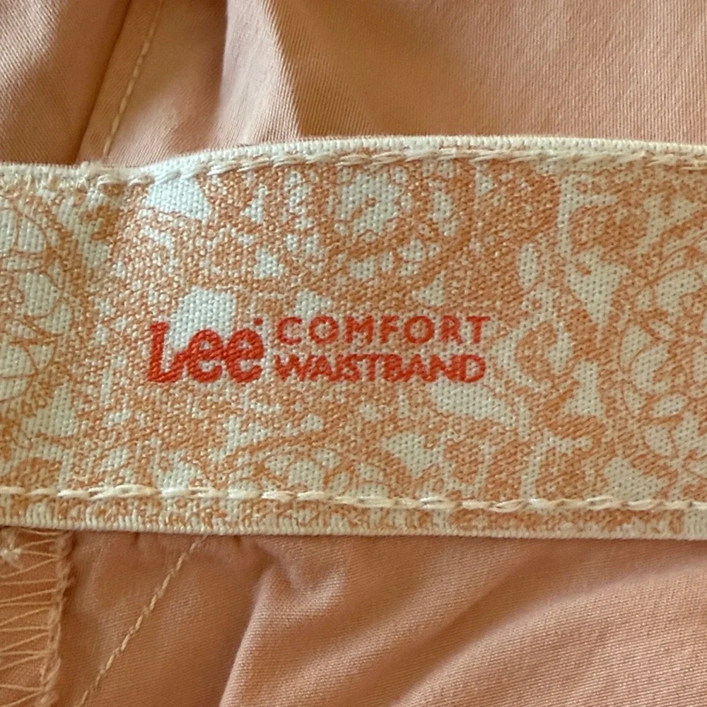 Lee Capri Pants/Shorts Size 12 - Picture 2 of 8